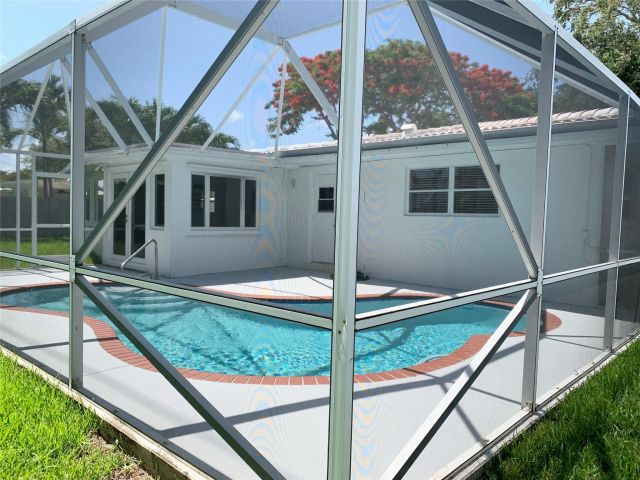 Home for sale at 764 SW 7th St - photo 6277788