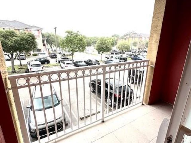 Home for rent at 11102 NW 83rd St 219 - photo 6276572