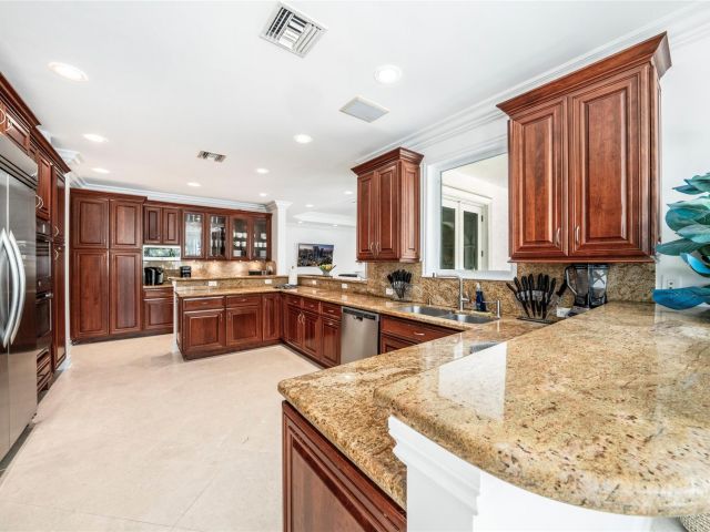 Home for rent at 438 Coconut Isle Dr - photo 6280323