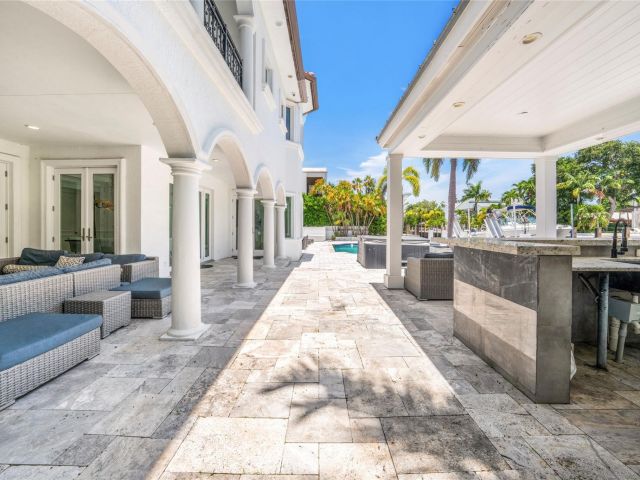 Home for rent at 438 Coconut Isle Dr - photo 6280327