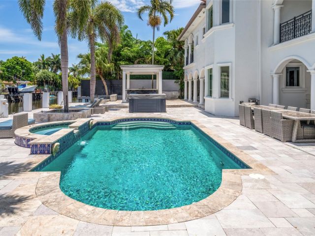 Home for rent at 438 Coconut Isle Dr - photo 6280329