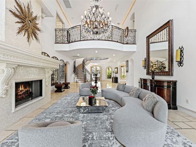 Home for rent at 42 Nurmi Dr - photo 6280346