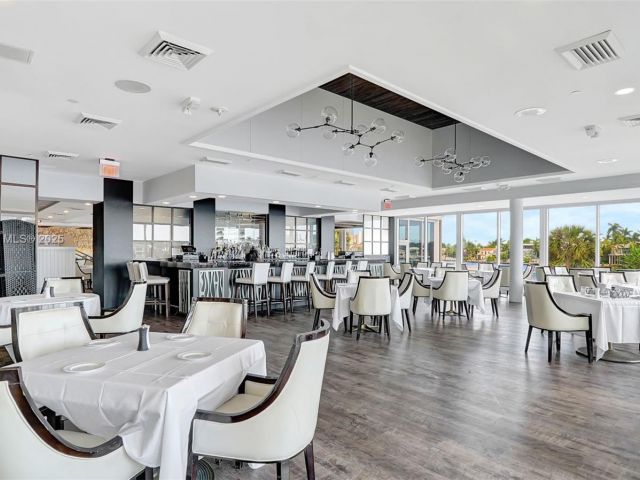 Apartment for sale  Unit #1801 - photo 6278163