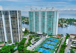 Apartment #1801 at Hamptons West