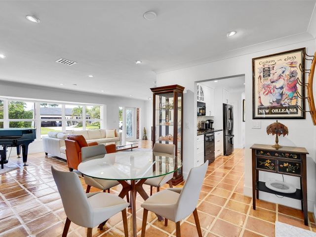 Home for rent at 816 Appleby St - photo 6275579