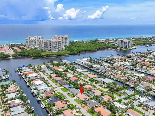 Home for rent at 816 Appleby St - photo 6275585