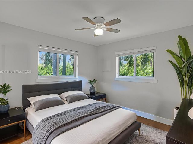 Home for sale at 16000 N Miami Ave - photo 6284671