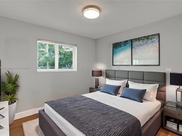 Home for sale at 16000 N Miami Ave - photo 6284684