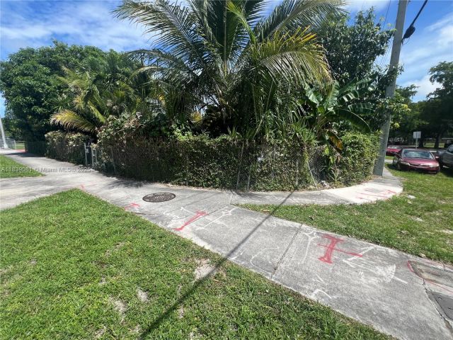 Home for sale at 1190 NW 135th St - photo 7430910