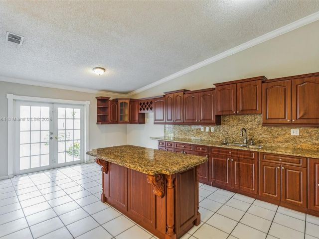 Home for sale at 5370 SW 144th Ave - photo 6277451