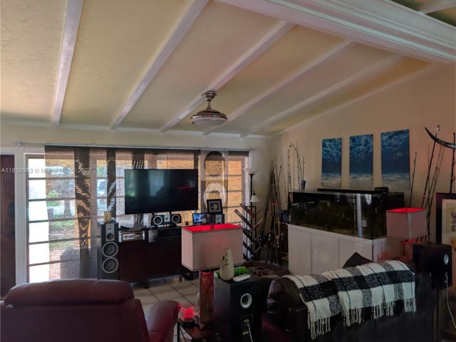 Home for sale at 2606 Gulfstream Ln - photo 6290736