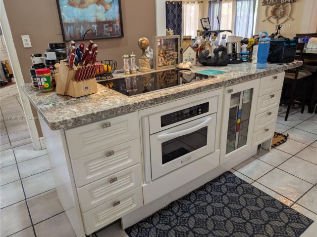 Home for sale at 2606 Gulfstream Ln - photo 6290740