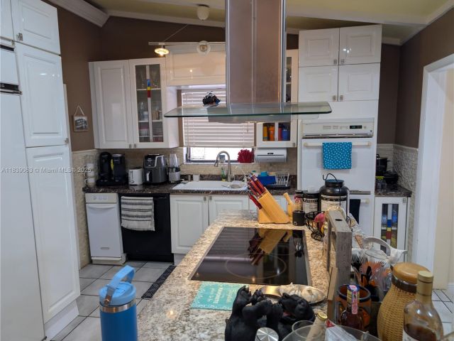 Home for sale at 2606 Gulfstream Ln - photo 6290741