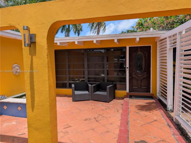 Home for sale at 2606 Gulfstream Ln - photo 6290749