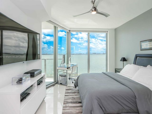 Apartment for sale  Unit #404 - photo 6279243