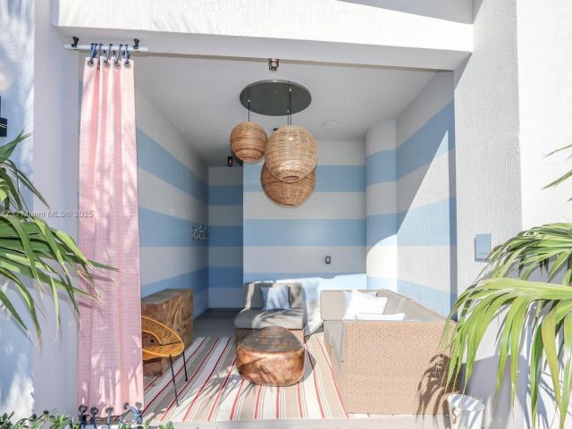 Apartment for sale  Unit #404 - photo 6279253