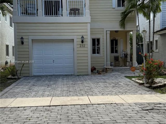 Home for sale at 232 SE 32nd Ter - photo 6278033