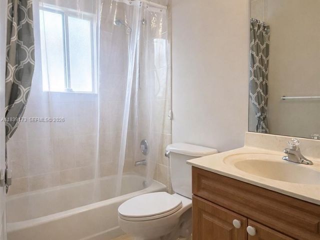 3-bedroom home for sale in Homestead - 232 SE 32nd Ter - MondialRealty