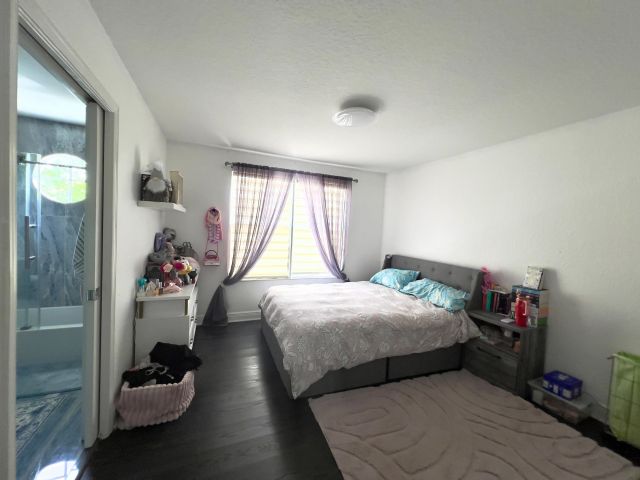 Home for sale at 15643 Messina Isle Court - photo 6278210