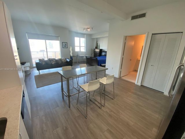 Apartment for sale  Unit #905 - photo 6289392