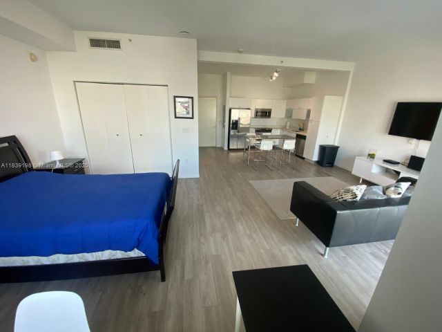 Apartment for sale  Unit #905 - photo 6289397