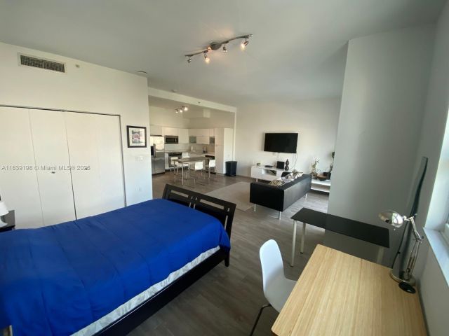 Apartment for sale  Unit #905 - photo 6289400