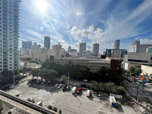 Apartment for sale  Unit #905 - photo 6289409