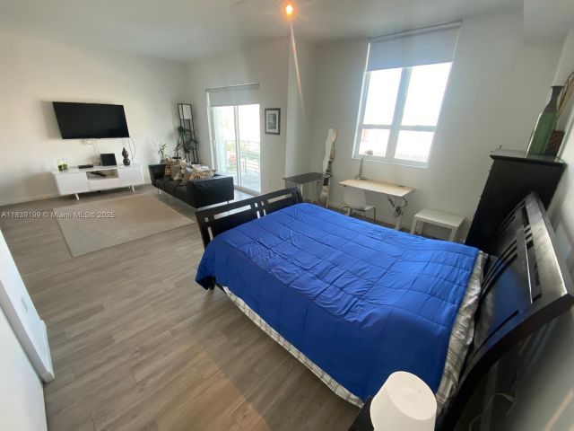 Apartment for rent  Unit #905 - photo 6289419