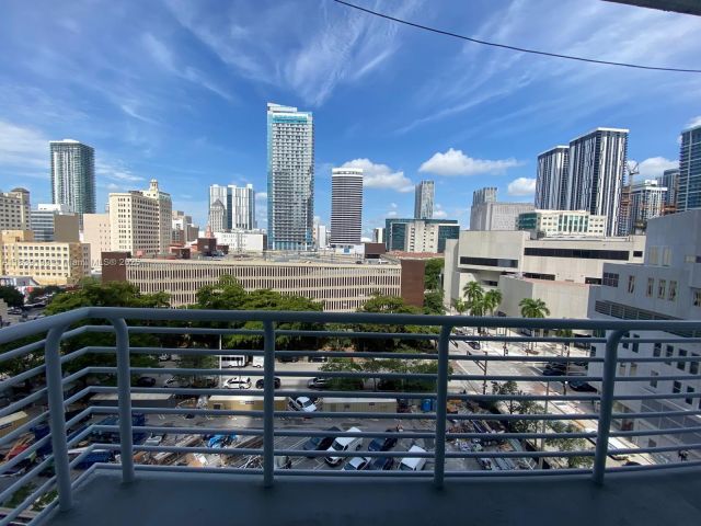 Apartment for rent  Unit #905 - photo 6289426