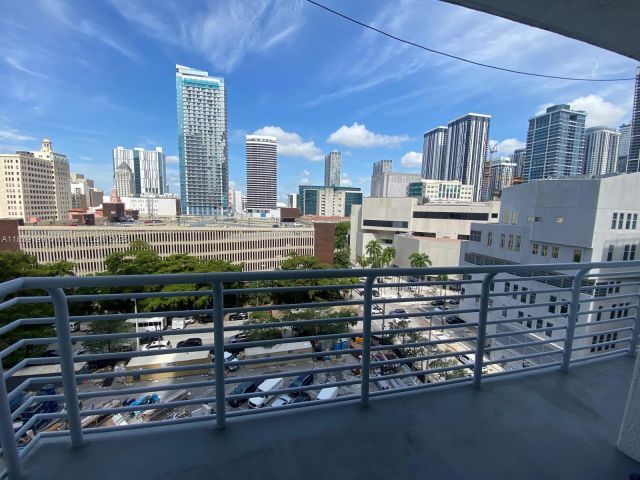 Apartment for rent  Unit #905 - photo 6289427