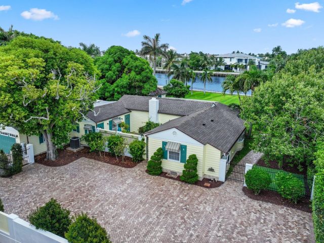 Home for sale at 2 Fisher Lane - photo 6279853