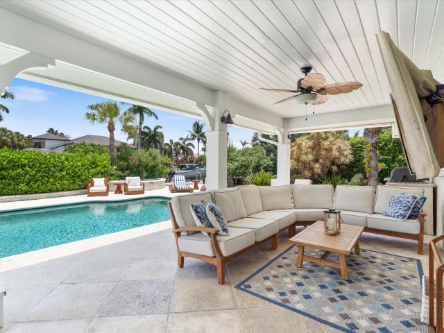 Home for sale at 830 NE Boca Bay Colony Drive - photo 6318823