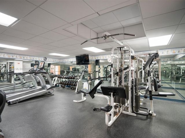 Apartment for sale  Unit #931 - photo 6287522