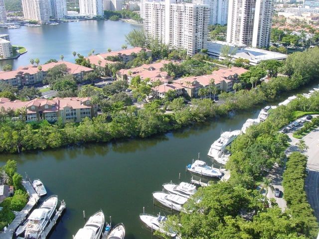 Apartment for sale  Unit #2303 - photo 6282917