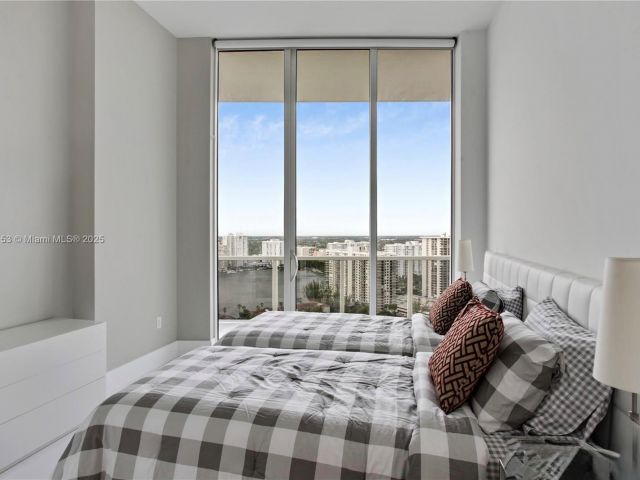 Apartment for sale  Unit #2303 - photo 6282924