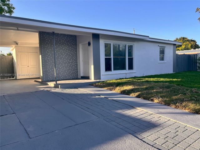 Home for sale at 1321 NE 43rd Ct - photo 6282780