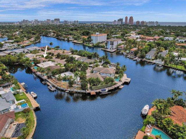 Home for sale at 1801 NE 23rd Ave - photo 6288841