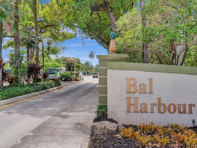 Home for sale at 1801 NE 23rd Ave - photo 6288846