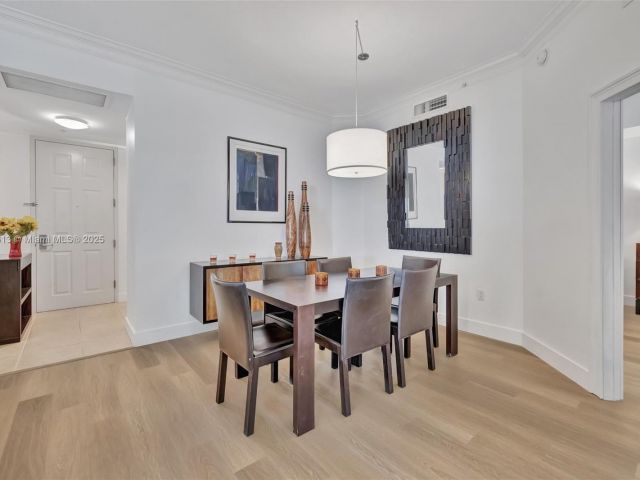 Apartment for rent  Unit #114 - photo 6286955