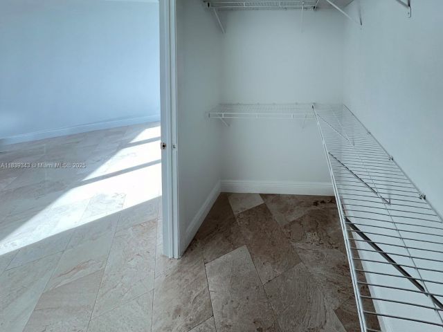 Apartment for rent  Unit #3013 - photo 6284293