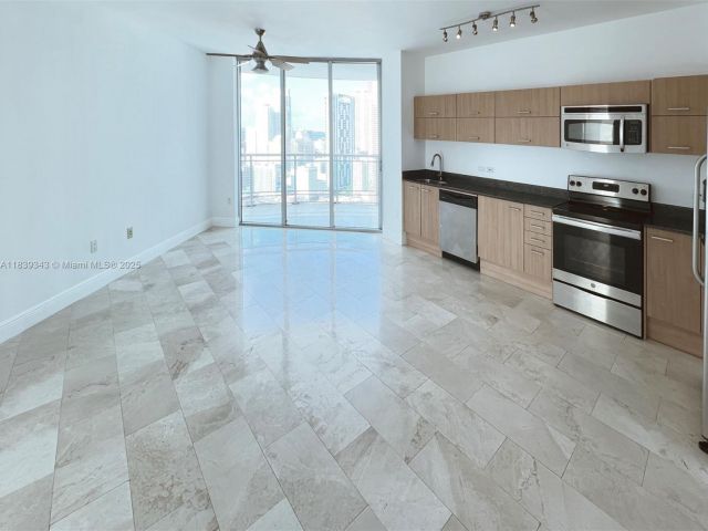 Apartment for rent  Unit #3013 - photo 6284297