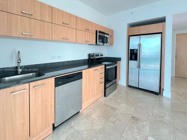 Apartment for rent  Unit #3013 - photo 6284298