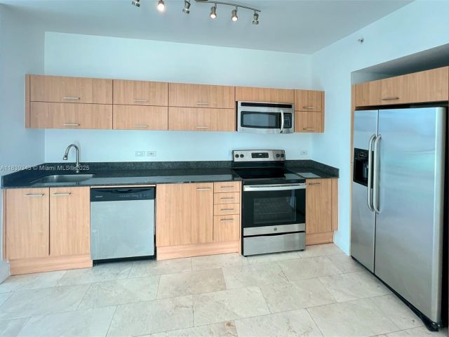 Apartment for rent  Unit #3013 - photo 6284299