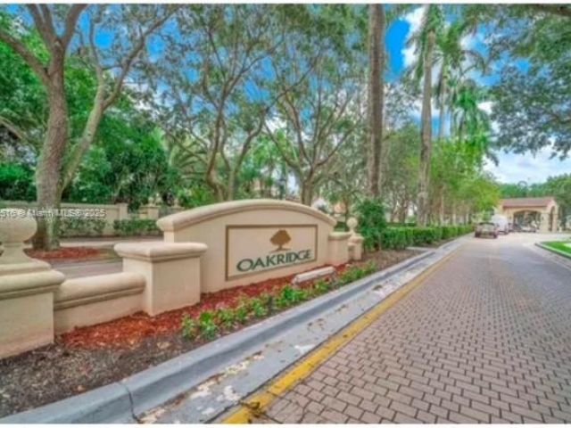 Home for sale at 4966 SW 33rd Ter - photo 6292440