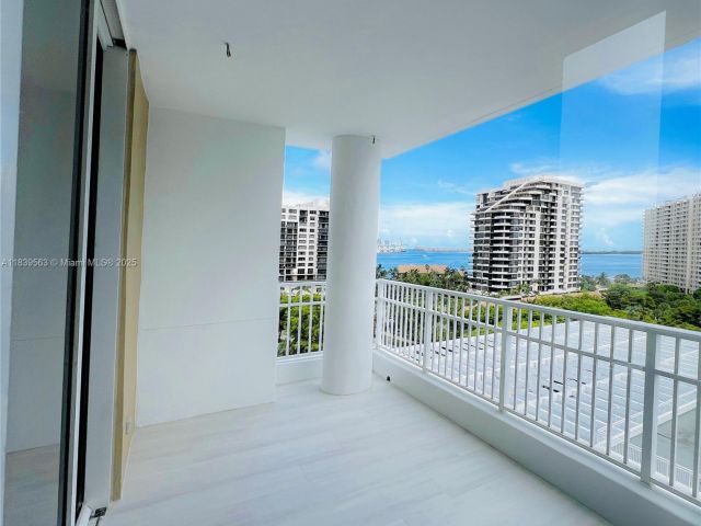 Apartment for rent  Unit #1111 - photo 6284854