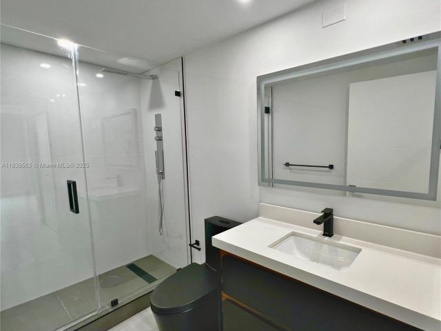 Apartment for rent  Unit #1111 - photo 6284855