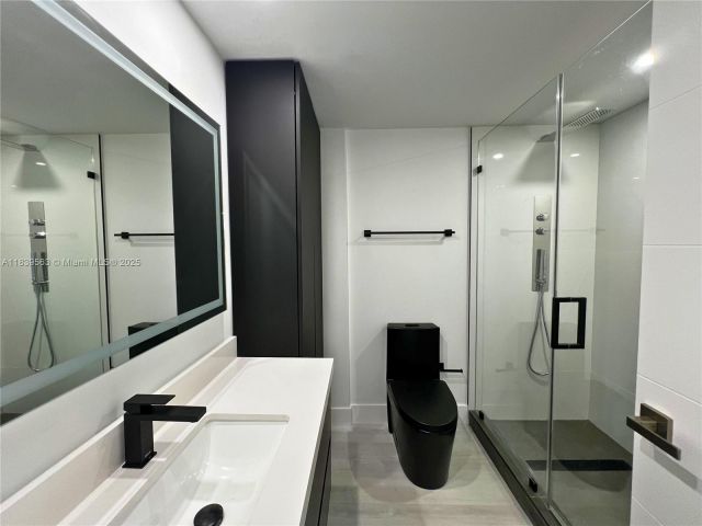 Apartment for rent  Unit #1111 - photo 6284856