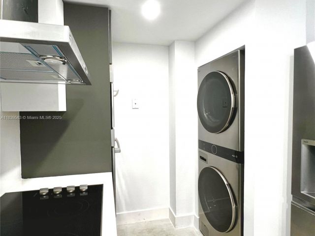 Apartment for rent  Unit #1111 - photo 6284863