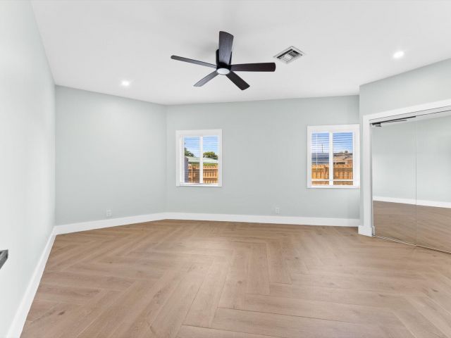 Home for rent at 1721 SW 10th Street - photo 6440476