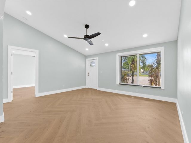 Home for rent at 1721 SW 10th Street - photo 6440488